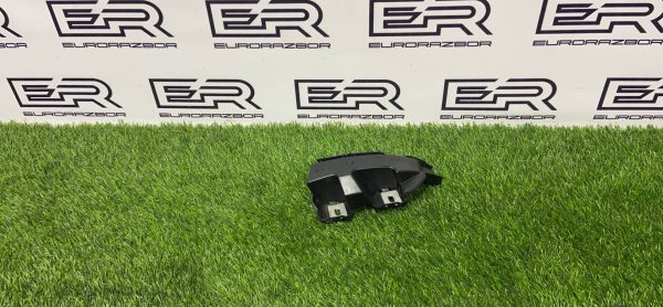 Кронштейн крепления бампера задний правый Mercedes X253