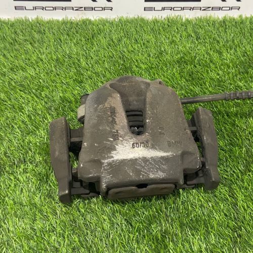 Суппорт передний правый BMW F15 F16