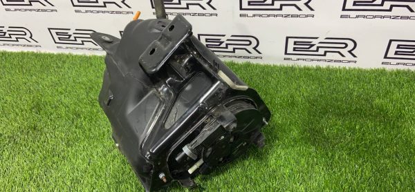 Бак AdBlue BMW F15 F16