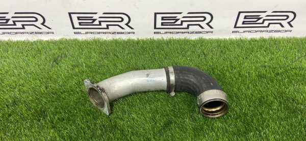 Патрубок интеркулера Mercedes W213