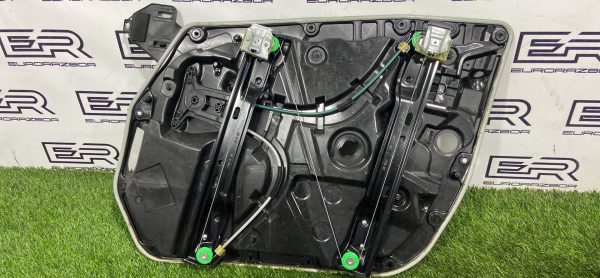 Стеклоподъёмник двери передний левый для Mercedes С Класс W205