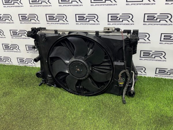 Кассета радиаторов Mercedes W212 W204 X204 C207