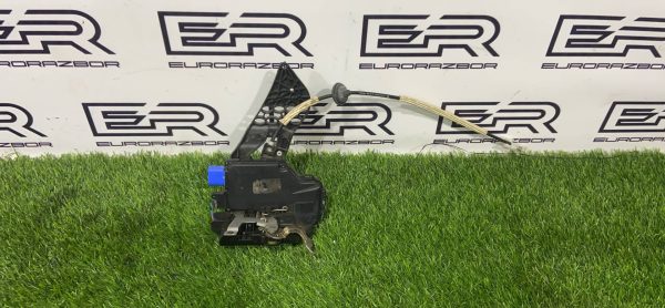 Трос открывания задней двери Volkswagen Touareg