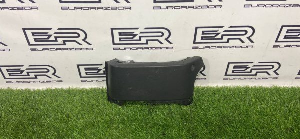 Накладка торпедо правая Porsche Cayenne