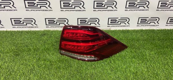 Фонарь задний правый Mercedes GLE w166