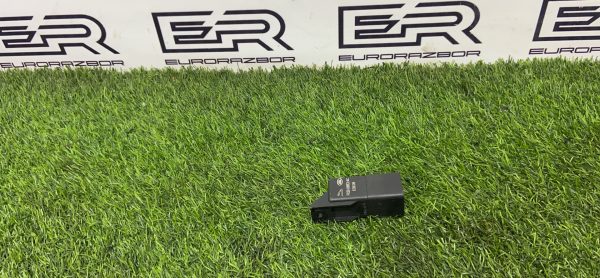 Реле накала свечей Range Rover Velar