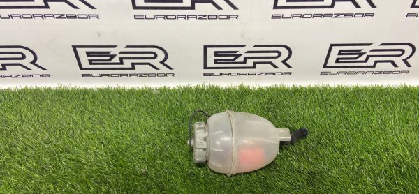 Бачок расширительный Mercedes X253