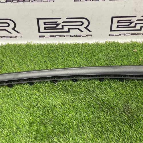 Воздуховод в торпедо Mercedes GLC X253