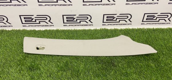 Обшивка стойки передняя правая Mercedes W166 X166