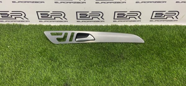 Накладка двери передней правой Mercedes Benz GLE