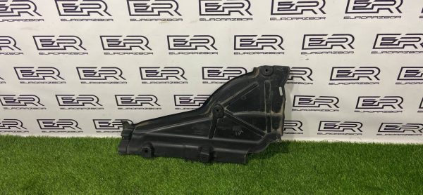 Защита днища кузова задняя левая Mercedes GLE W166