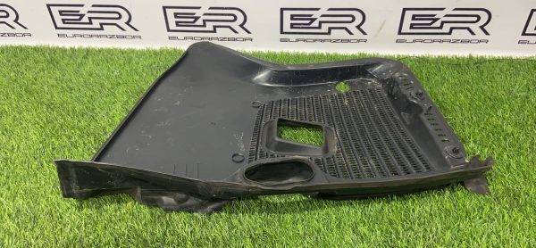 Уголок жабо левый Mercedes GLC X253 C253