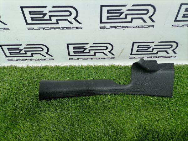 Накладка внутренняя на порог задняя левая Mercedes X253