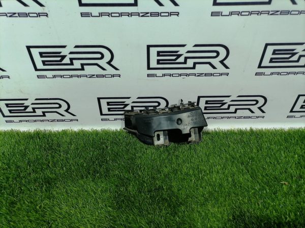 Кронштейн бампера задний левый Mercedes X253