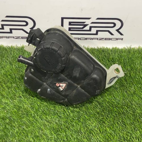 Расширительный бачок Mercedes GLE W166