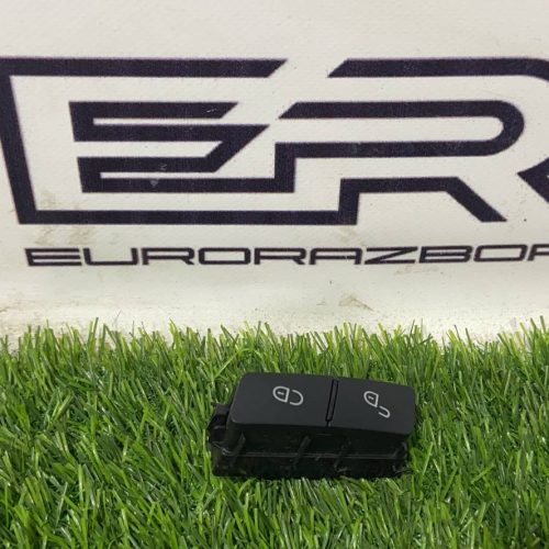 Кнопка центрального замка Mercedes Benz A2049058402