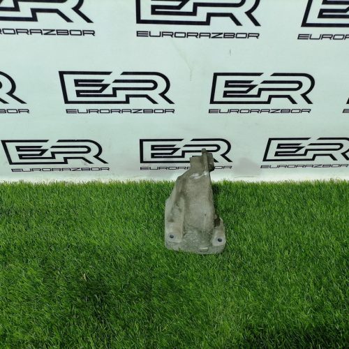 Кронштейн двигателя Om642 A6422234304