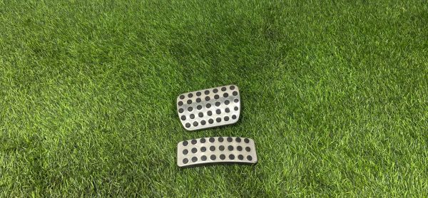 Накладки на педаль Mercedes AMG