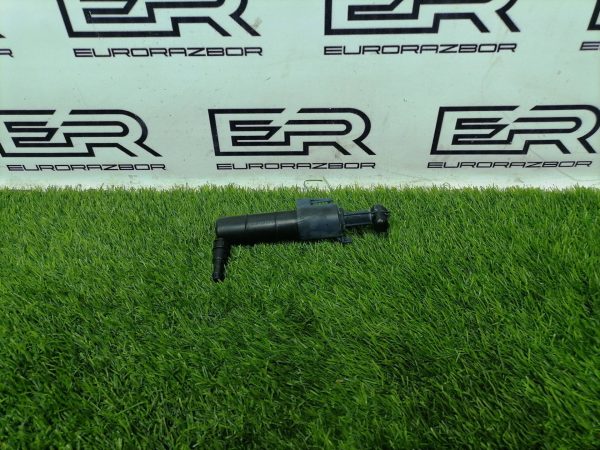 Форсунки омывателя CLS W212 W204 W218