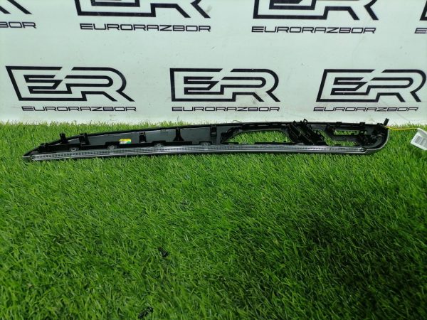 Накладка двери передней правой Mercedes Benz GLE