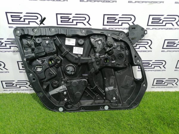 Кронштейн ручки двери передней левой Mercedes Benz GLC Class X253