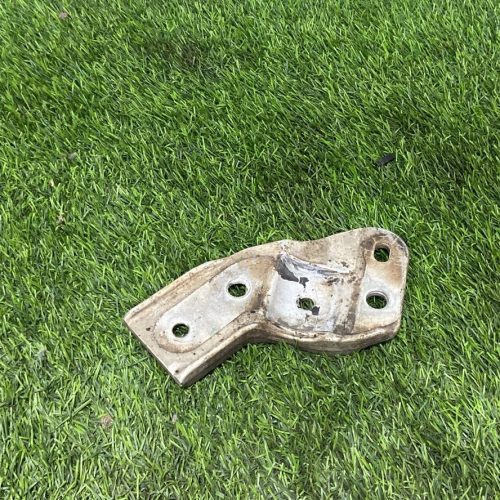 Кронштейн передний правый Mercedes Benz GLC X253