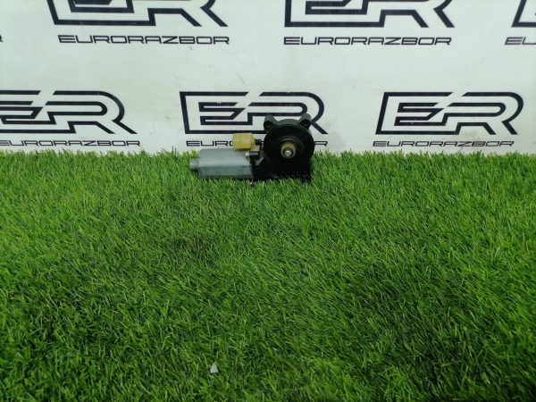 Мотор стеклоподъемника задний левый BMW 3 E46