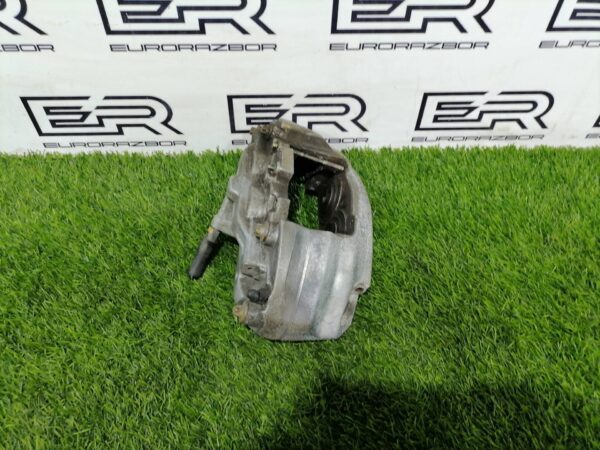 Суппорт тормозной передний левый Mercedes Benz E