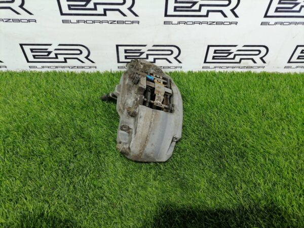 Суппорт тормозной передний правый Mercedes Benz E