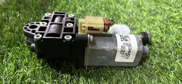 Моторчик рулевой колонки Mercedes Benz GLC Class X253