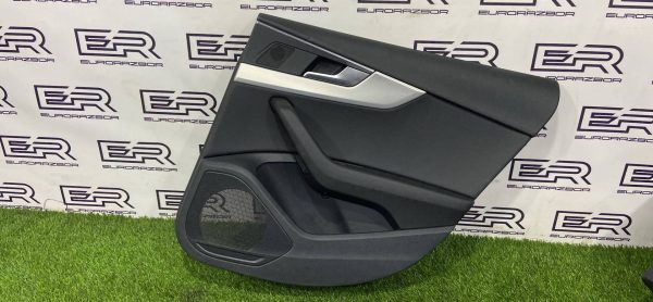 Обшивка двери (карта) задняя правая Audi A5/S5 (F5)