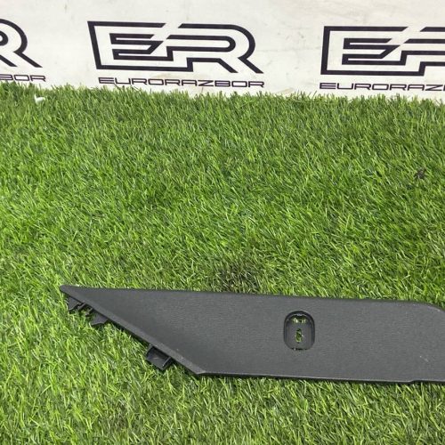 Декоративная накладка на торпедо Audi A5/S5 (F5)