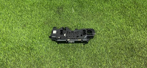 Кронштейн ручки двери задний правый Audi A5/S5 (F5)