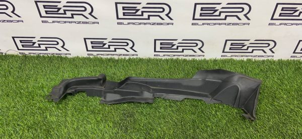 Пластик крыла (накладка) Audi A5/S5 (F5)