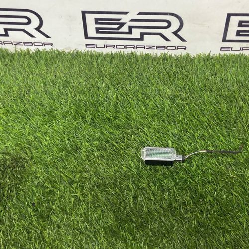 Фонарь салона (плафон) Audi A5/S5 (F5)