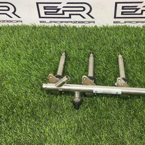 Топливная рампа Mercedes S63 AMG W222