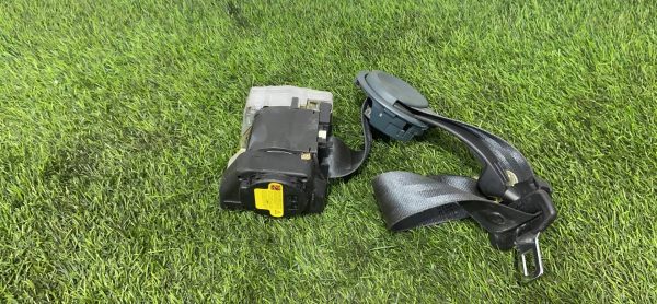 Ремень безопасности Audi Q7 4L