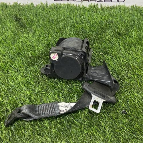 Ремень безопасности Volkswagen Polo