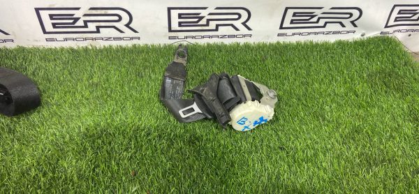 Ремень безопасности Passat [B6]