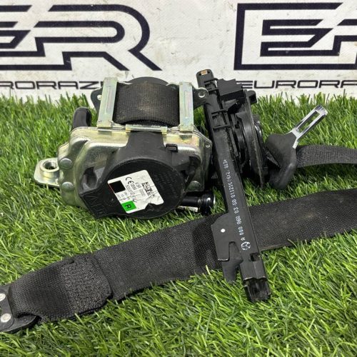 Ремень безопасности передний правый Мерседес