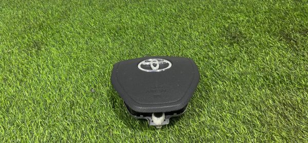 Подушка безопасности в руль Toyota Rav 4