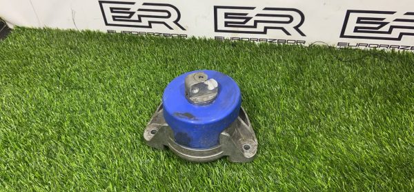 Подушка двигателя Mercedes S63 AMG W222