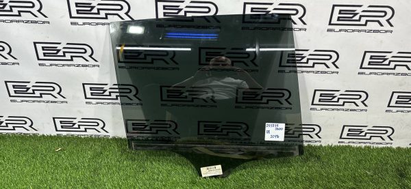 Стеклo двеpи задней прaвой для Mеrcedes Benz GLС Класс X253/C253 (2017)