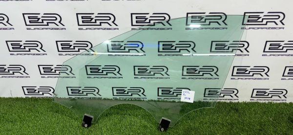 Стекло двери передней левой Mercedes Benz S Class W222 2017г.