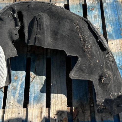 Подкрылок передний левый Мерседес 205 A2056903130