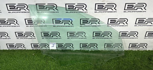 Стеклo двеpи передней прaвой для Меrcedes Benz GLС Класс X253/C253 2016г.