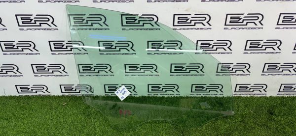 Стекло двери переднее правое Mercedes W166 2017г.