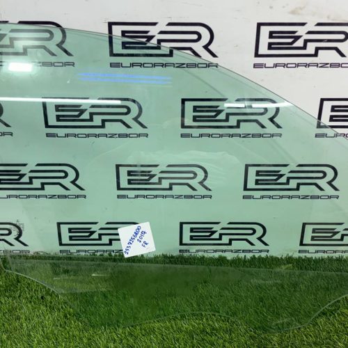 Стеклo двеpи передней прaвой для Меrcedes Benz GLС Класс X253/C253 2017г.