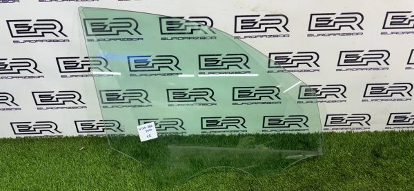 Стекло двери переднее правое Mercedes W166 2016г.