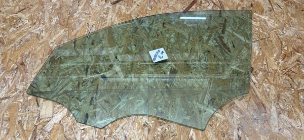 Стеклo двеpи передней левой для Меrcedes Benz GLС Класс X253/C253 2018г.